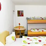 Hotel Hotel 3*