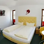 Hotel Hotel