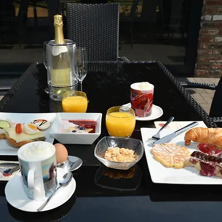 Hotel 3*