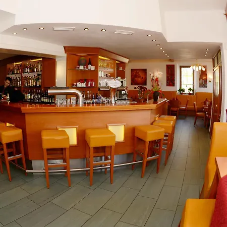 Hotel Hotel-restaurant Rotes Einhorn Düren *** Superior